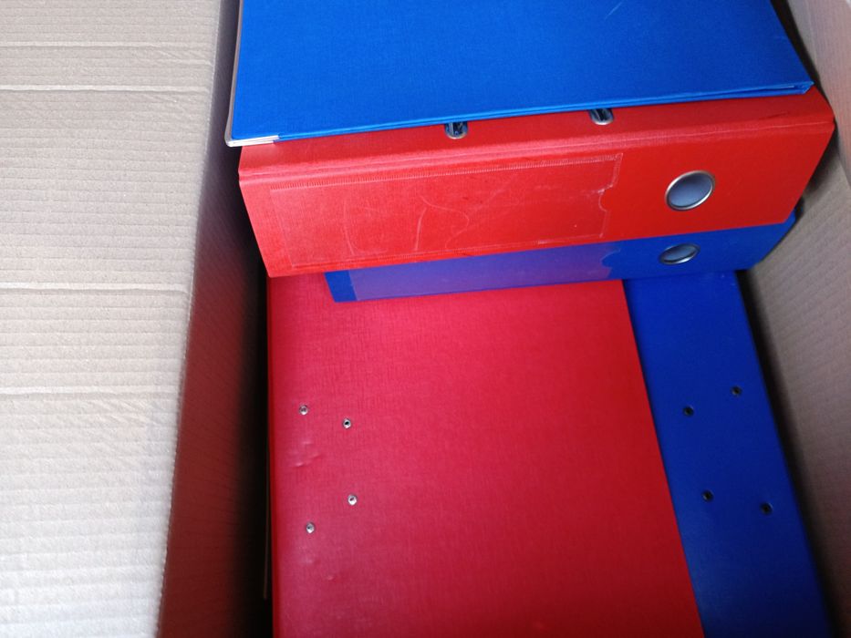 Продавам папки за счетоводен офис