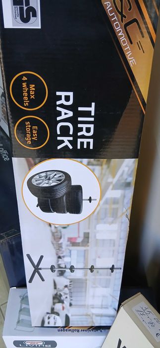 Стойка за гуми с джанти / C&C Automotive tire rack