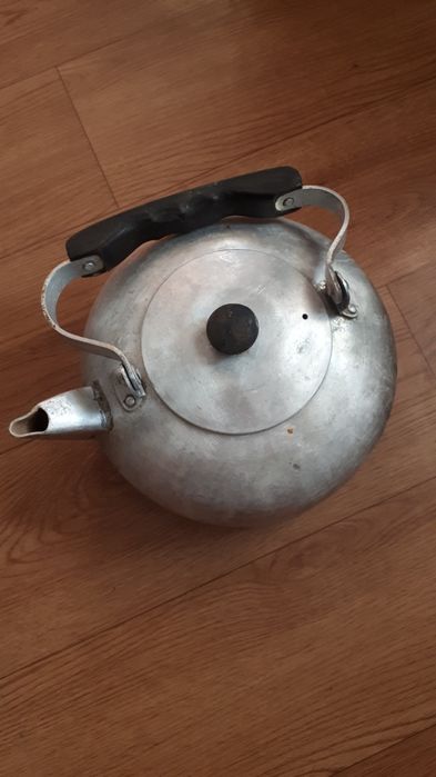 Чайник алюминиевый времен СССР