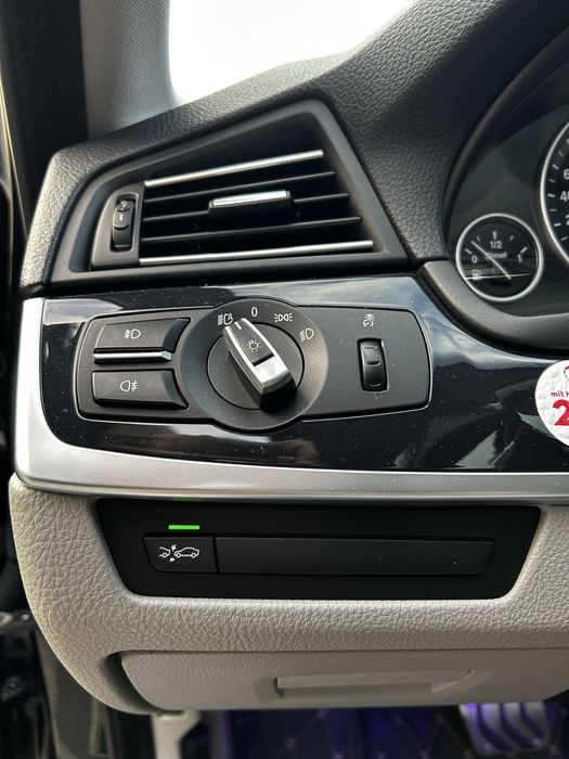 BMW Seria 5 F10 525d / 530d – 2011