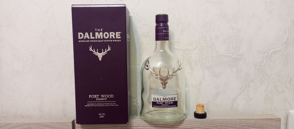 Пустая бутылка из под Dalmore