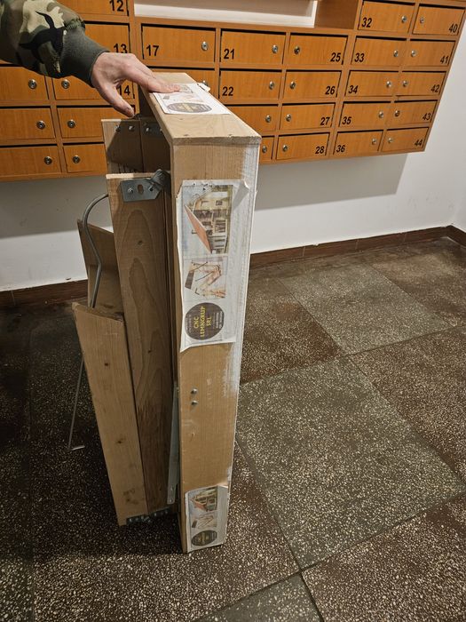 Scară interioară pentru mansarda