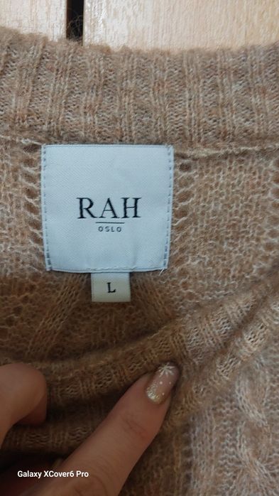 Пуловер RAN . размер XL/2XL 34%kid mohair, 34% вълна.