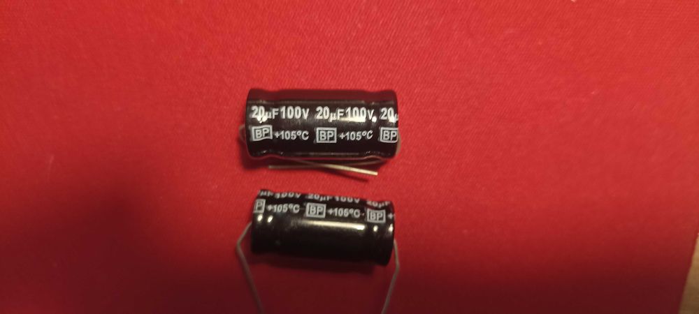 Кондензатор 20uF 100v