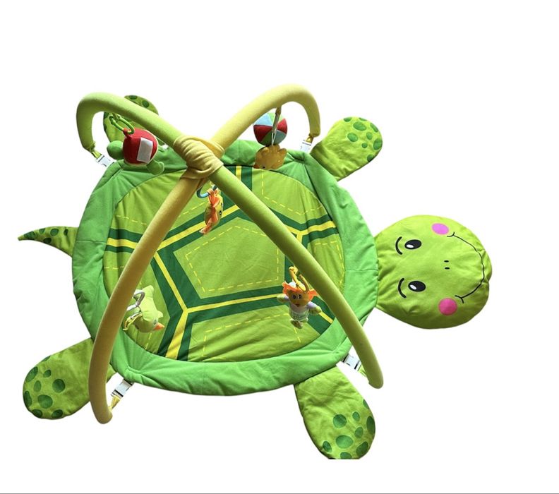 Коврик с игрушками