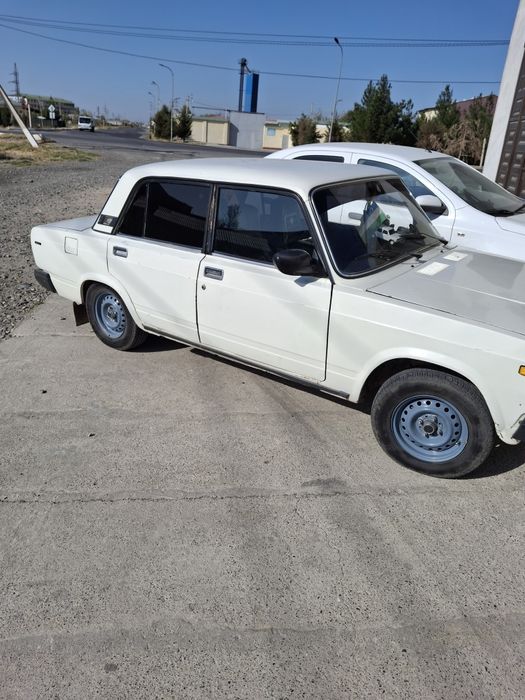 Naxt sotiladi.srochna