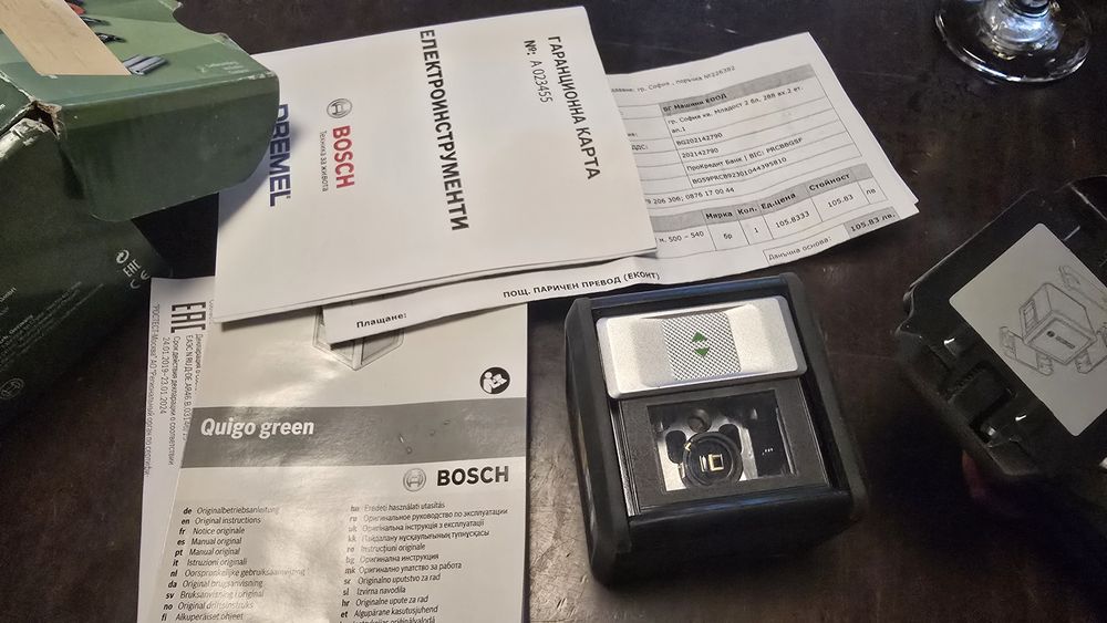 Лазерен нивелир зелен лъч кръстосани линии Quigo Green BOSCH