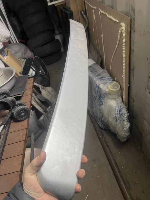 Camry 40. Козырек на заднее стекло