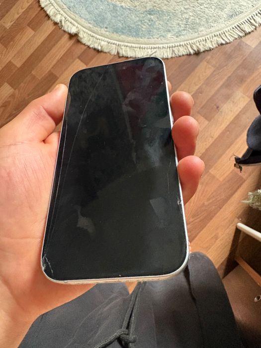 Iphone 15 в хорошем состоянии