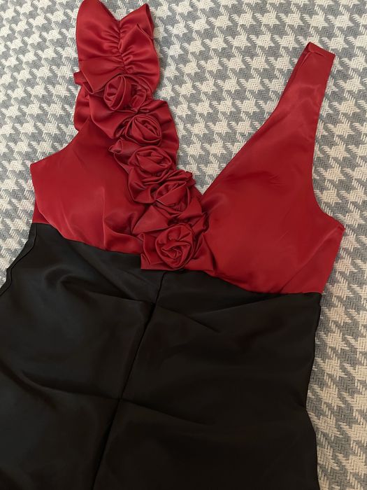 Женское вечернее платье