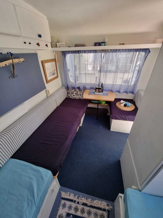 Продавам стационарна каравана с навес на къмпинг "Якото Място"