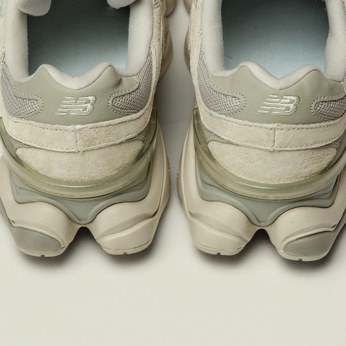 New Balance 9060 grey moonbeam