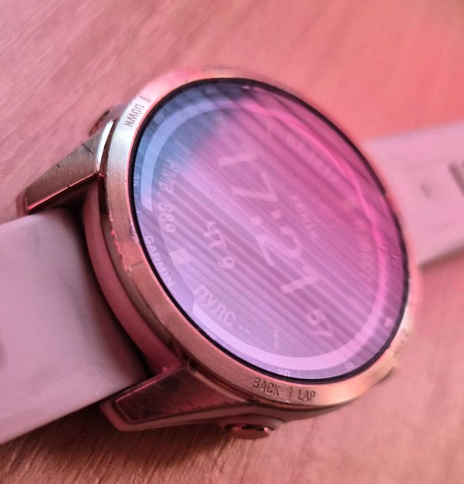 Garmin Fenix 7s Sapphire Solar