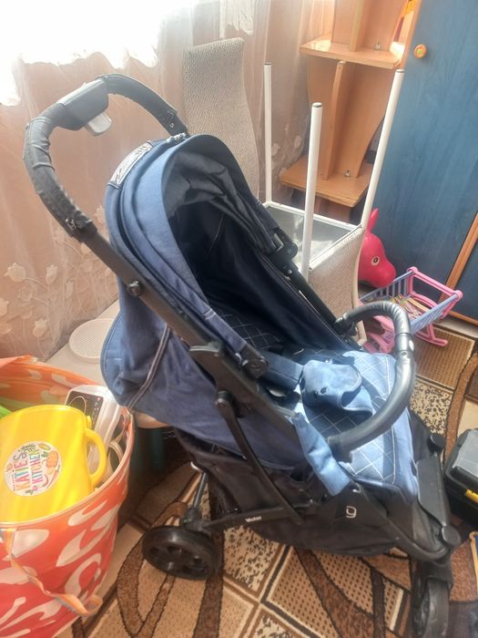 Продам детскую коляску