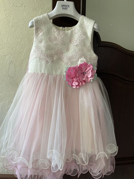 Нарядное платье