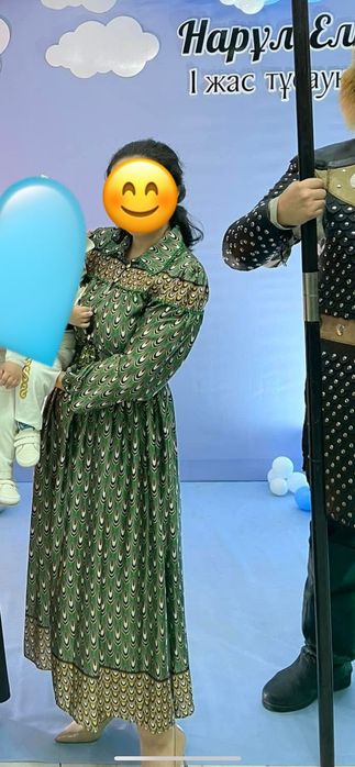 Ласагрда очень красивое женское платье