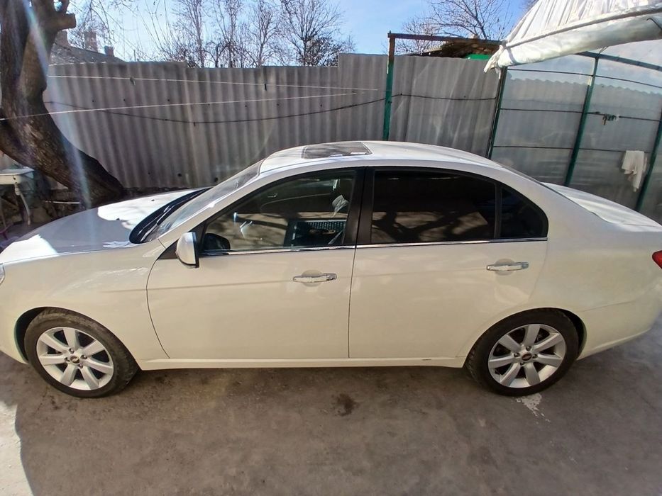 Chevrolet Epica 2010 — 2