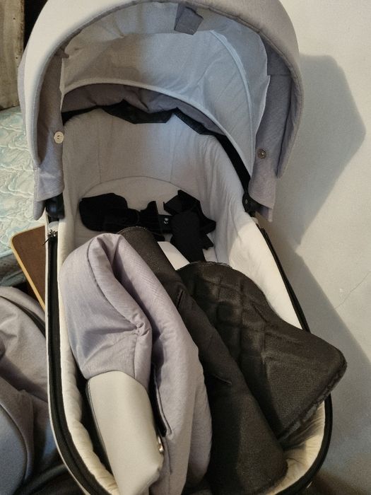 Carucior de vânzare 3 în 1