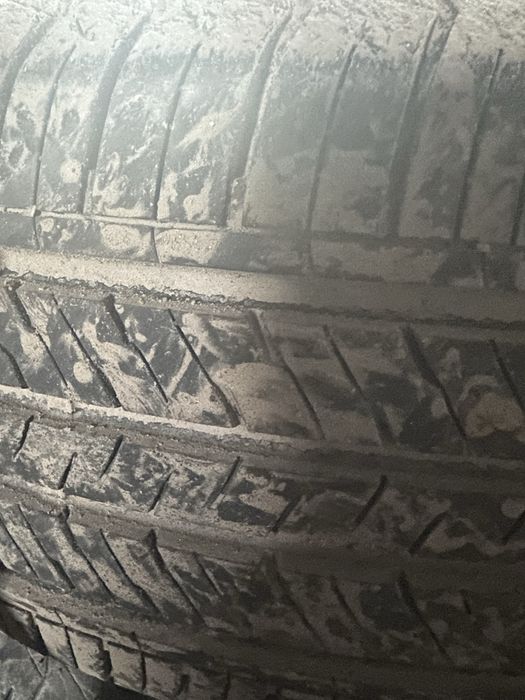 Продам резину летнию