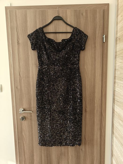 Черна официална рокля