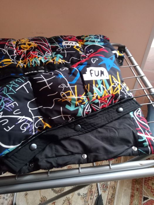 Продам куртку пуховик