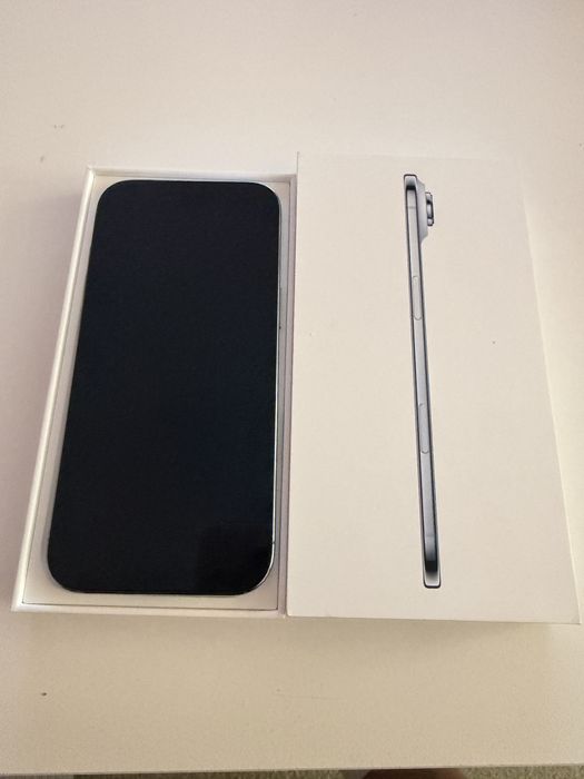 Нов Iphone 17 Air ,Sky Blue,256 Gb