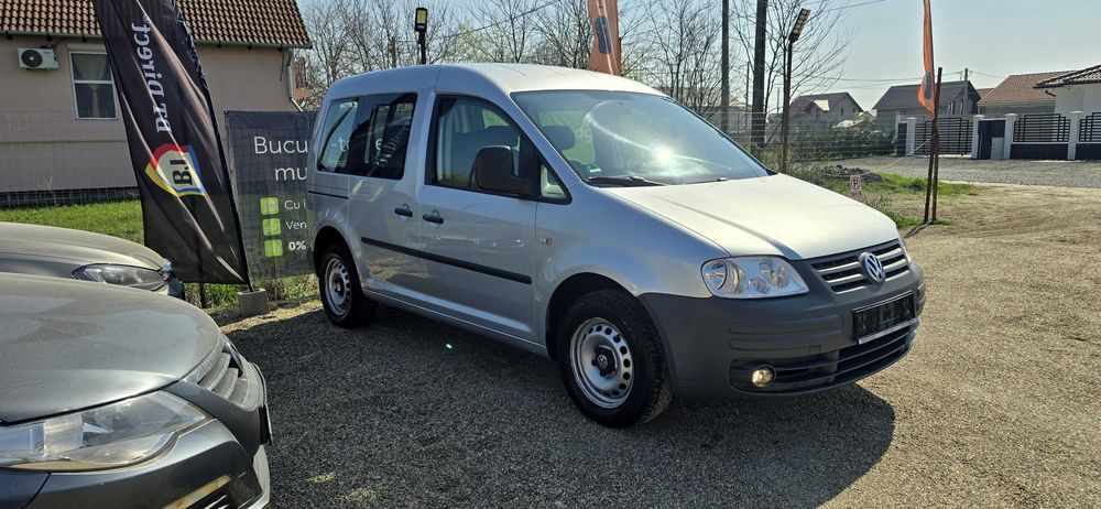 RATE&CASH avans 0 Vand Vw Caddy Life an 2008 motor 1900 cm3 diesel 55 kw ( 75 c,p motor simplu ) euro 4 clima