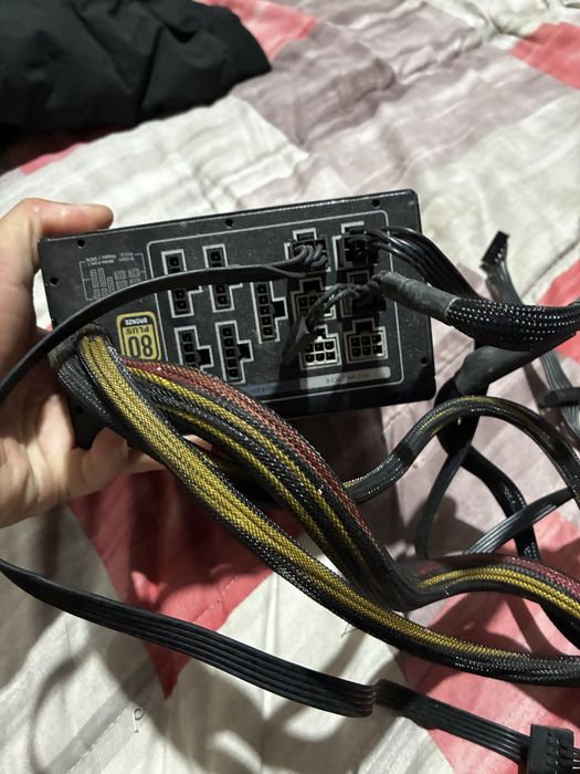 Sursa cooler master 850w