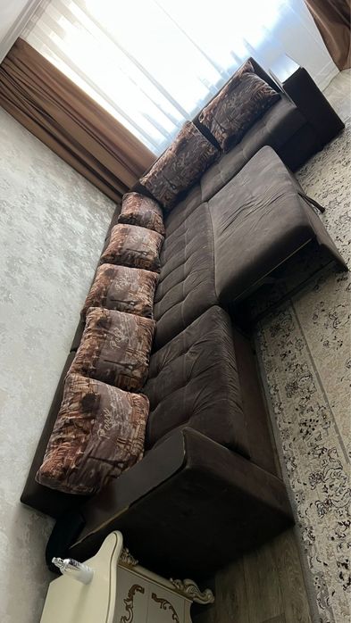 Срочно продам диван