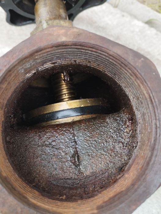 Чугунен кеклов кран 2 1/2