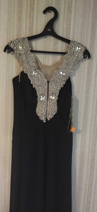 Вечернее платье для молодых девушек