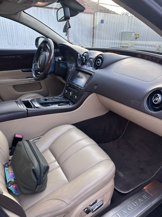 Vand/Schimb Jaguar XJ 2011
