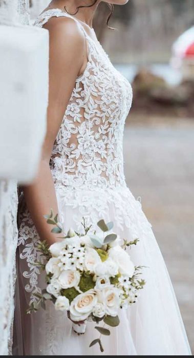 нежна булчинска рокля