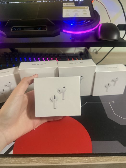 Se vinde airpords pro 2 si pro 3.