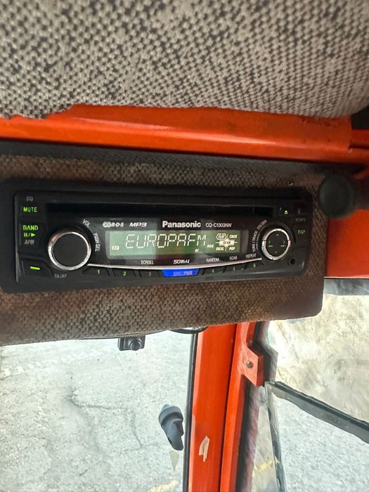 Tractor 4x4 cu cositoare