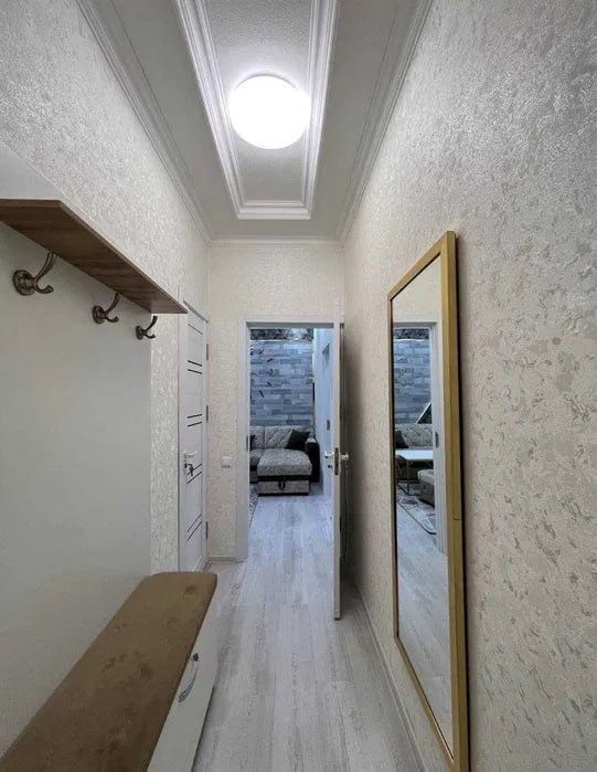 Чиланзар-3  2в3комнатная. Евро . Зеркалка