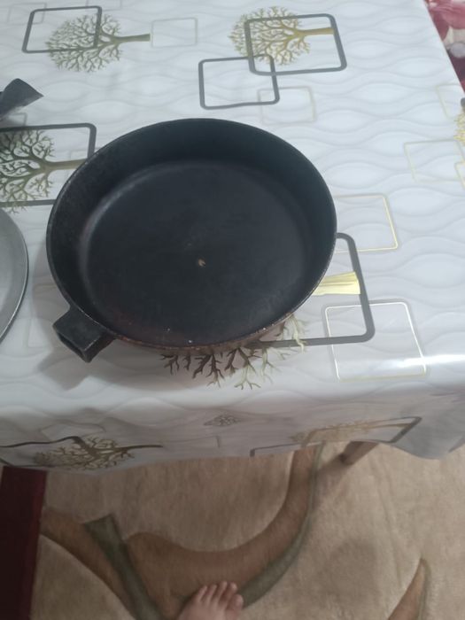 Продам казаны сковородку