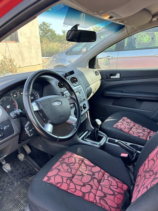 Masina ford FOCUS sau schimb cu Crosa de 150