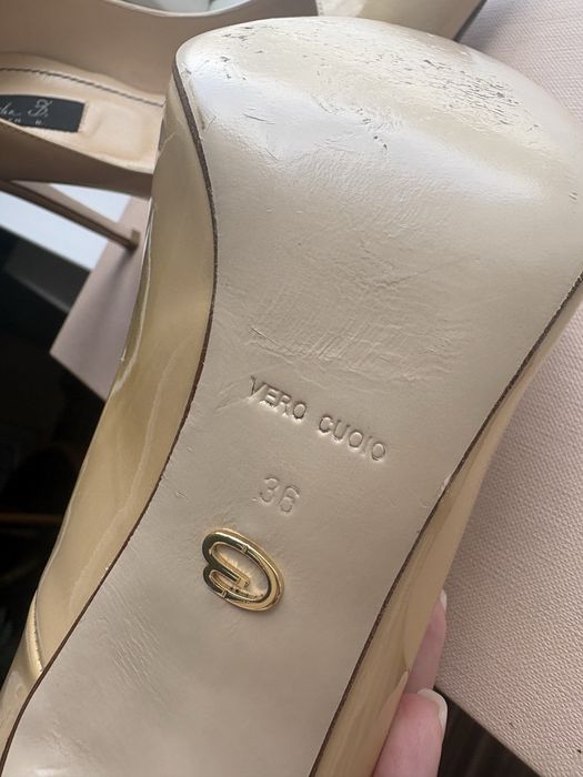 Vand pantofi stiletto din piele Musette