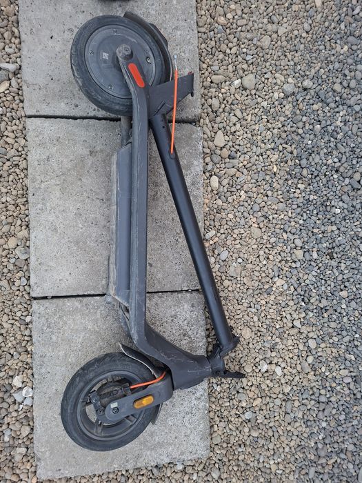 Trotineta Electrica LIPSĂ  GHIDON  Xiaomi Electric Scooter 4 Pro (2nd