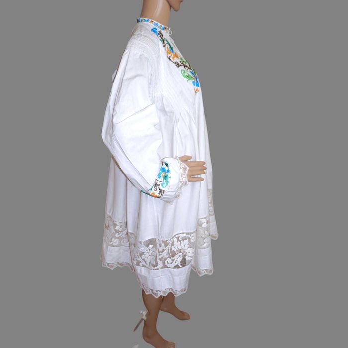 Camasa populara veche cu margele, ie traditionala zona Mures -colectie