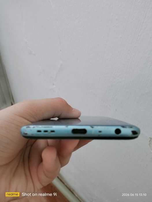 Срочно продам телефон Realmi 9i