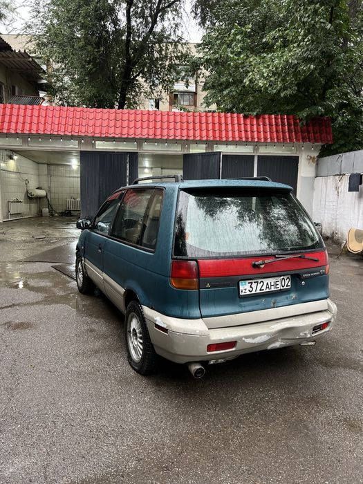 Mitsubishi space runner