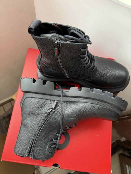 Hugo Fabyan ghete/bocanci din piele neagra marimea 40 noi originali