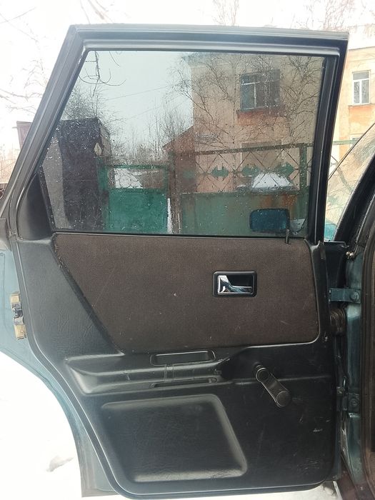 Ауди 80 Б3 продаю двери сиденья