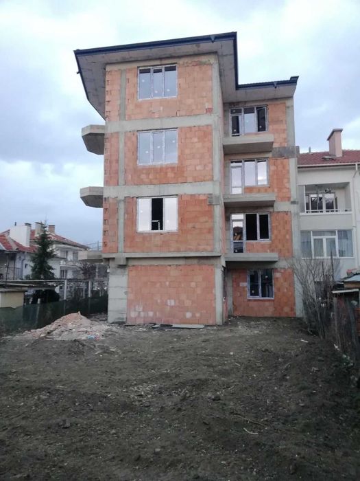 Продава се Двустаен апартамент в Айтос - 87 кв.м за 886 €/кв.м - Снимка #2