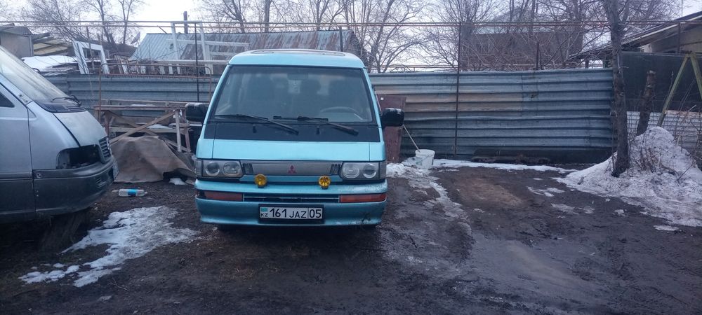 Продам  машина Mitsubishi L300