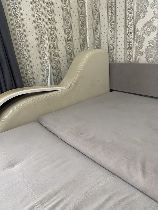 Срочно продам диван!