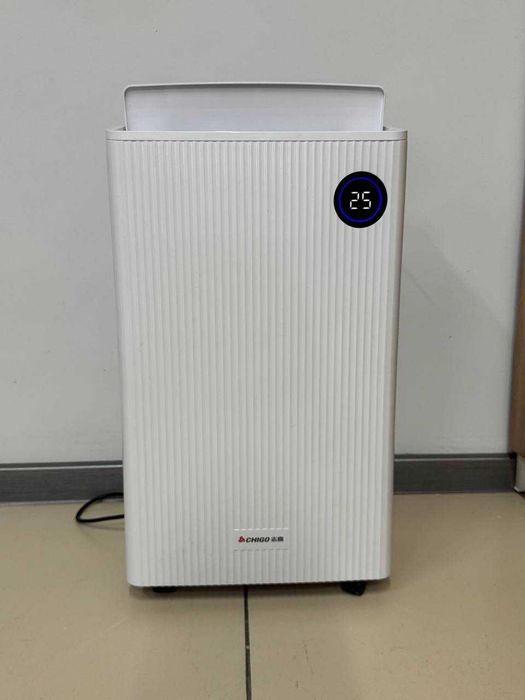 Осушитель воздуха 20л Б/У