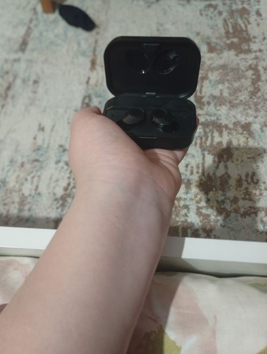 Продам наушники.